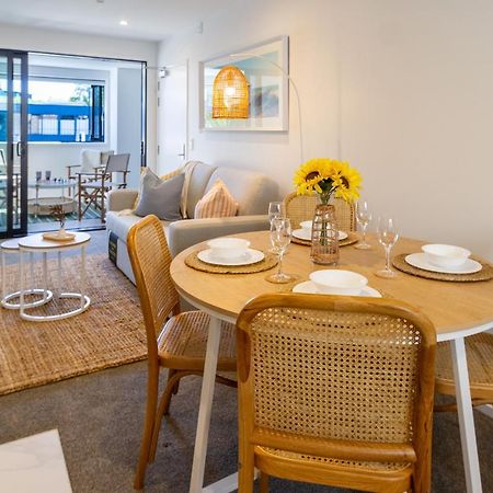 Central Sunny Perch 2 Bed 1 Bath Apartment Крайстчърч Екстериор снимка