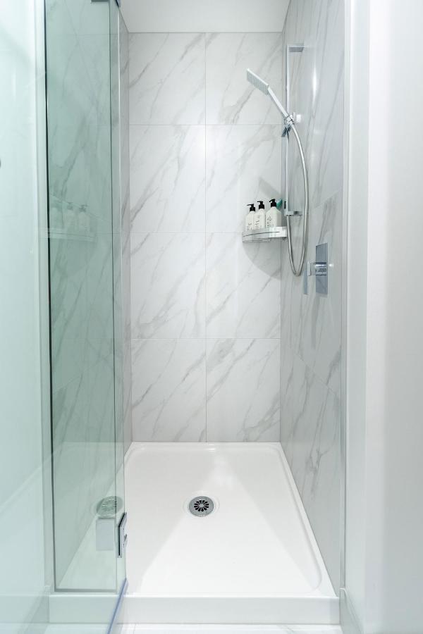 Central Sunny Perch 2 Bed 1 Bath Apartment Крайстчърч Екстериор снимка
