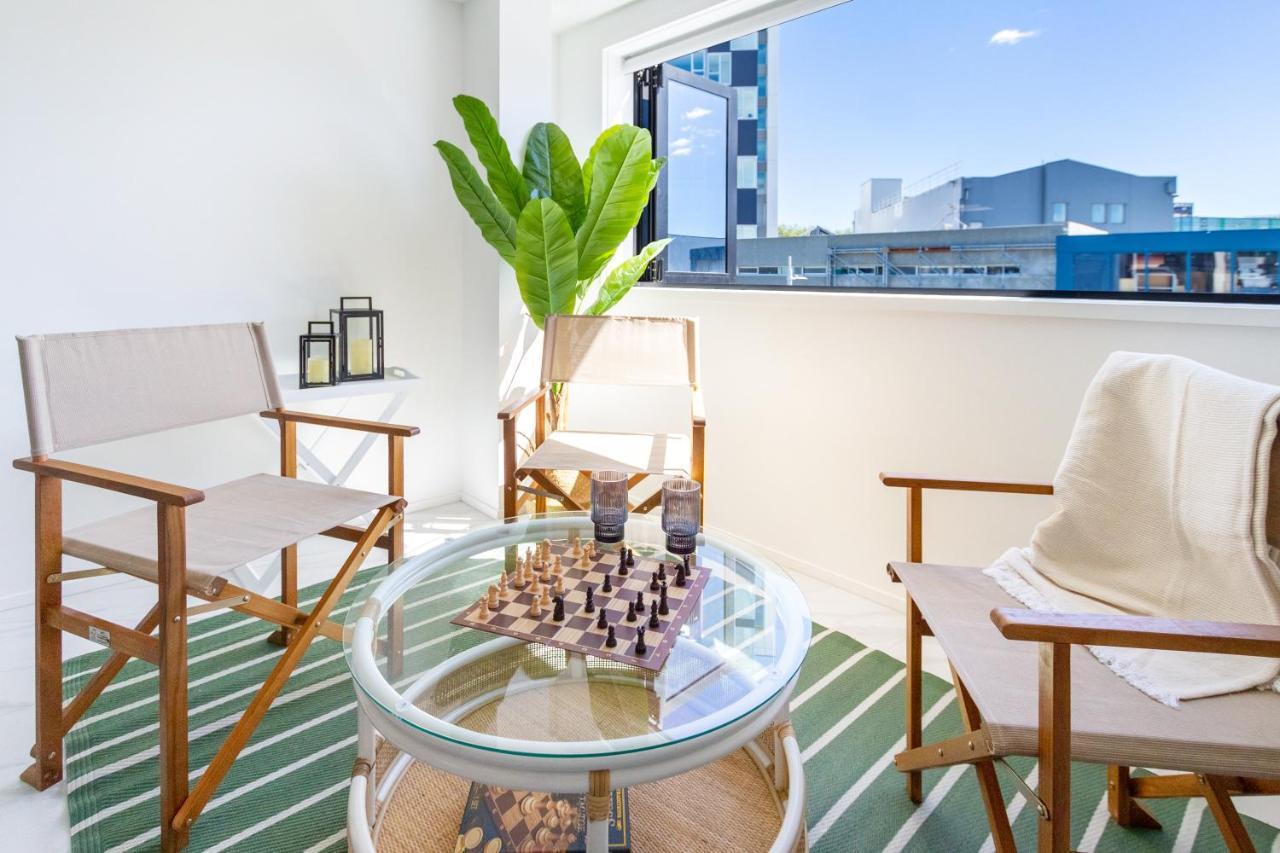 Central Sunny Perch 2 Bed 1 Bath Apartment Крайстчърч Екстериор снимка