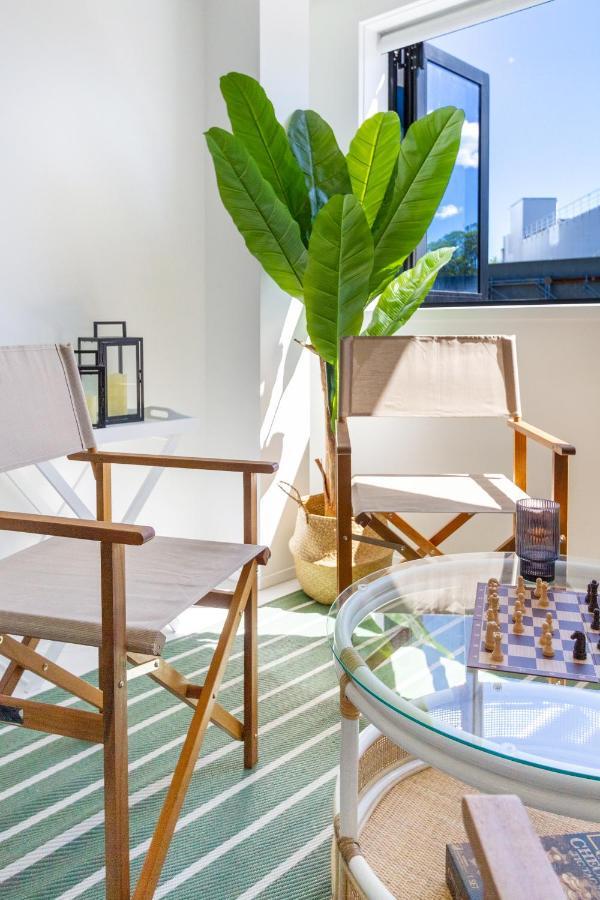 Central Sunny Perch 2 Bed 1 Bath Apartment Крайстчърч Екстериор снимка